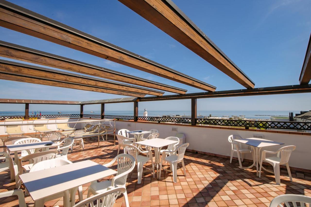 New Bristol Sport Hotel Cesenatico Eksteriør bilde