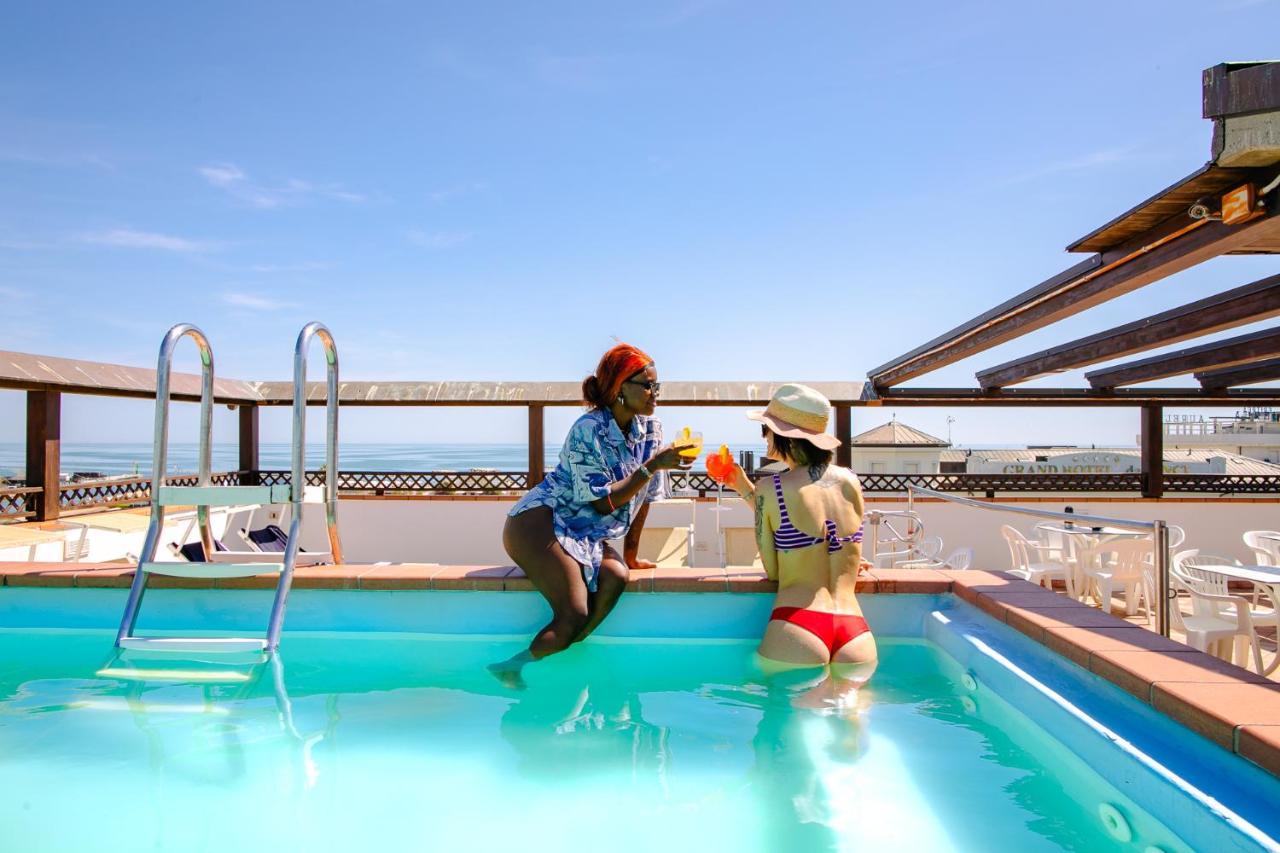 New Bristol Sport Hotel Cesenatico Eksteriør bilde
